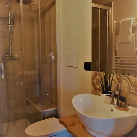 Il Tiglio Jacuzzi&sauna B&B *