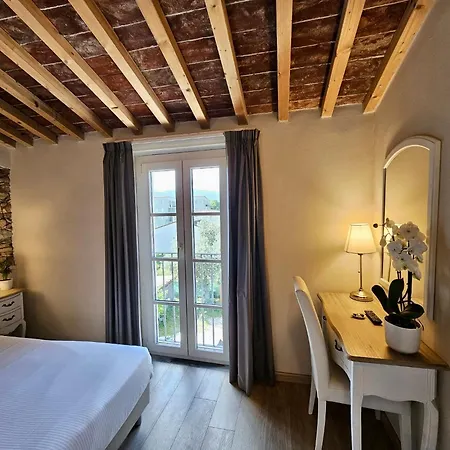 Il Tiglio Jacuzzi&sauna Bed & Breakfast *