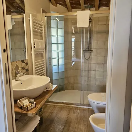 Bed and Breakfast Il Tiglio Jacuzzi&sauna Λούκα