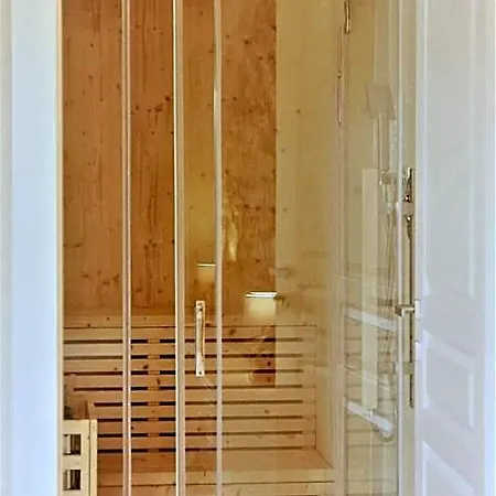 Il Tiglio Jacuzzi&sauna Bed & Breakfast