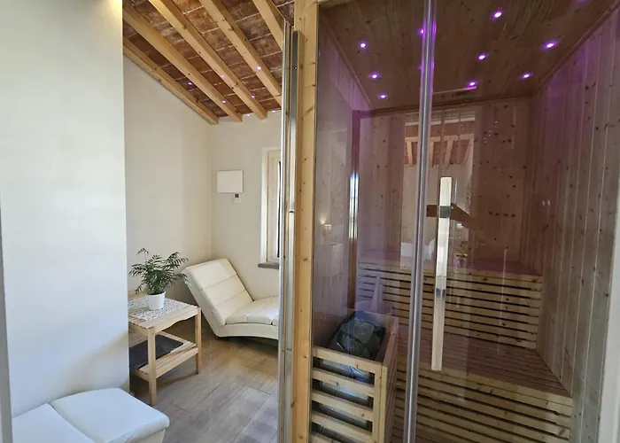 Il Tiglio Jacuzzi&sauna Couette-café *