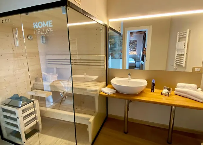 Il Tiglio Jacuzzi&sauna Couette-café Lucques