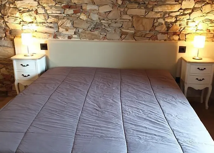 Il Tiglio Jacuzzi&sauna Couette-café Lucques